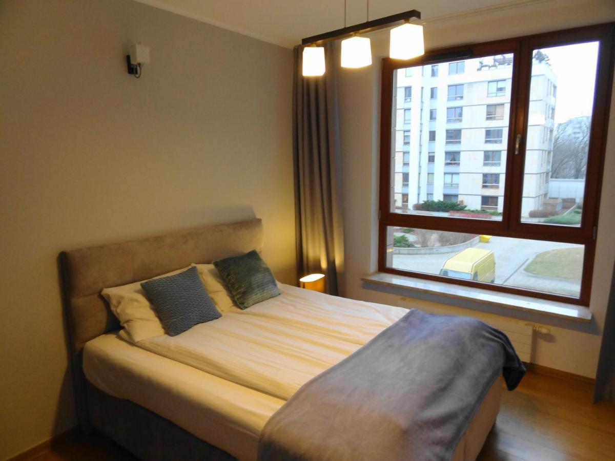 10 Min Do Lotniska, 2 Syp, Ekspres Do Kawy, Kosmetyki Ada, By Visitwarsaw Apartments Esterno foto
